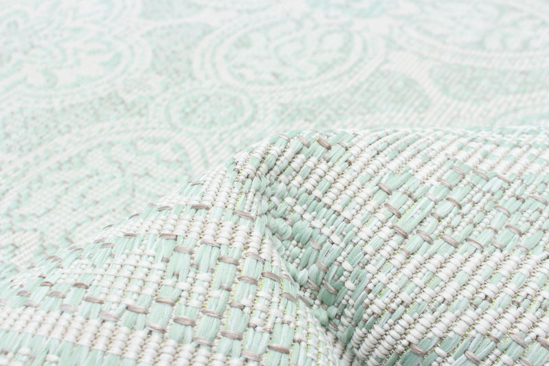 Neisha Traditional Mint Rug 5'3\" X 7'3\" Area Rug