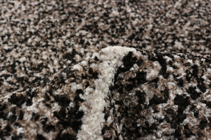 Vera Earth Taupe/Black Area Rug - 2'7\" x 8'4\"