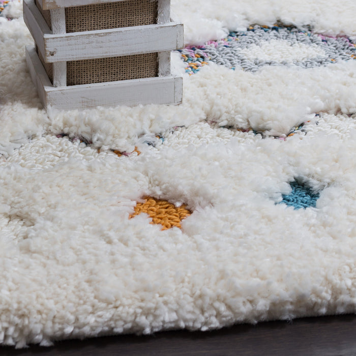 Lola Diamond 8x11 Area Rug