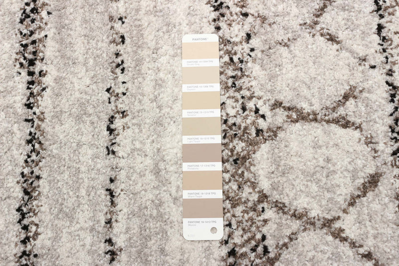 Vera Aztec Ivory/Grey Area Rug - 5'2\" x 7'5\"