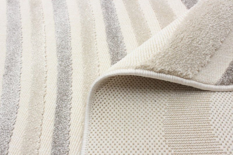 Nikkos Ivory 5'3\" x 7'7\" Area Rug