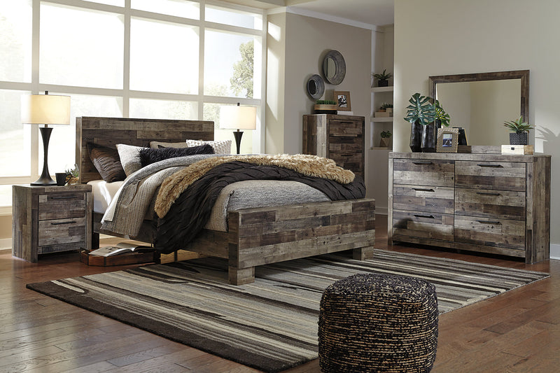 Derekson 5pc Bedroom Set with Panel Bed, Dresser & Mirror, Grey - Queen Size