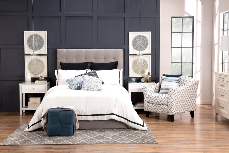 Jace Upholstered Storage Platform Bed in Taupe Fabric, Tufted - Queen Size