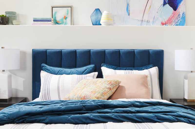 Kort & Co. Rain Upholstered Platform Bed in Blue Fabric, Tufted - King Size