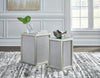 Enrica 16.13" Glam Square Glass Top End Table - Silver Finish |Table de bout carrée somptueuse Enrica de 16,13 po avec dessus en verre - fini argenté